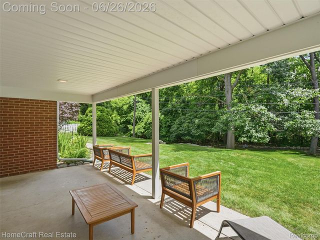 42047 CLEMONS Drive, Plymouth Charter Township, MI 48170