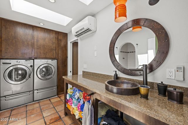 4002 E Alan Lane, Phoenix, AZ 85028