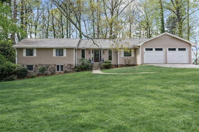 8360 Lanier Drive, Cumming, GA 30041