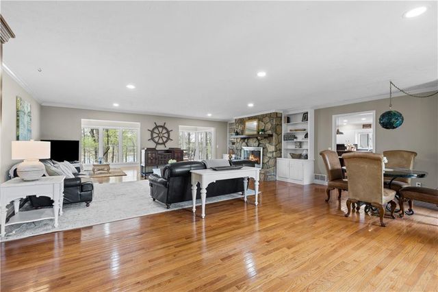 8360 Lanier Drive, Cumming, GA 30041