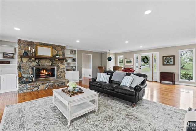 8360 Lanier Drive, Cumming, GA 30041