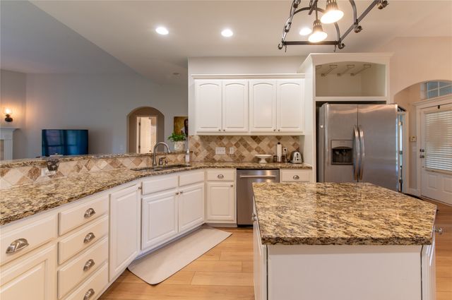 1710 W 118th Street S, Jenks, OK 74037