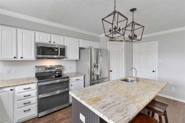 2015 Magnolia Bend, Baytown, TX 77523