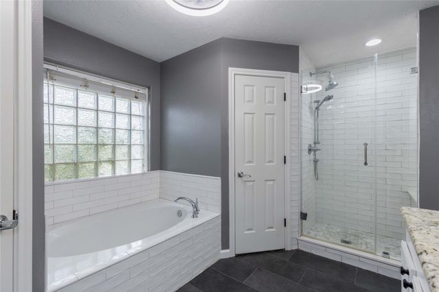 2015 Magnolia Bend, Baytown, TX 77523