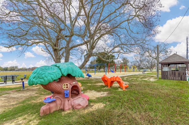 2015 Magnolia Bend, Baytown, TX 77523