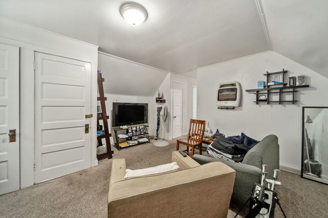 4131 N Richmond Street, Chicago, IL 60618