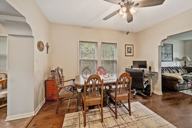 4131 N Richmond Street, Chicago, IL 60618