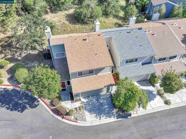 2402 Silk Tree Ct., Martinez, CA 94553