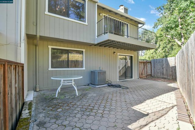 2402 Silk Tree Ct., Martinez, CA 94553
