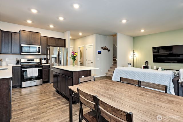 6487 Randolph Drive NE, Bremerton, WA 98311