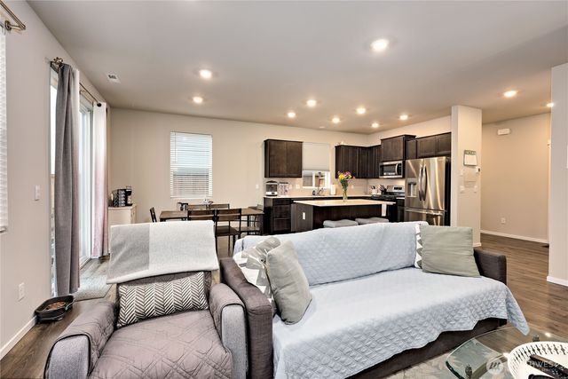 6487 Randolph Drive NE, Bremerton, WA 98311