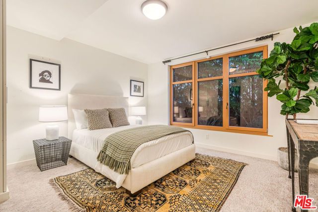 2232 Stradella Road, Los Angeles, CA 90077