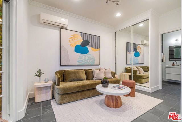 2232 Stradella Road, Los Angeles, CA 90077