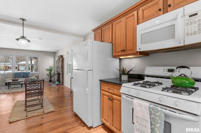 2308 S WALNUT Street, Springfield, IL 62704