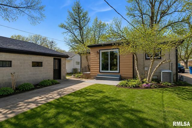 2308 S WALNUT Street, Springfield, IL 62704