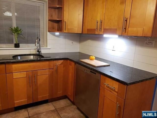 15 Plauderville Avenue 4, Garfield, NJ 07026