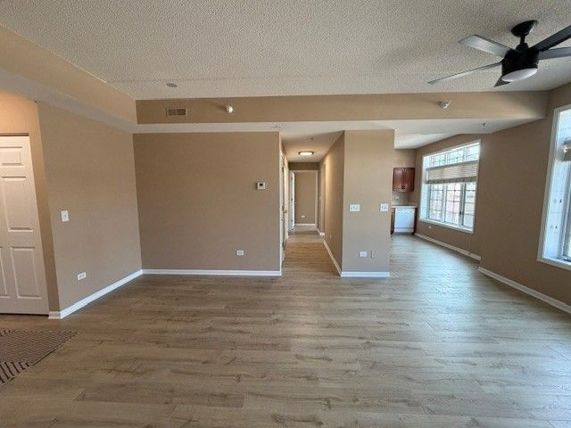 105 W Saint Charles Road 201, Lombard, IL 60148