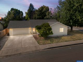 1828 Tecumseh St NE, Keizer, OR 97303