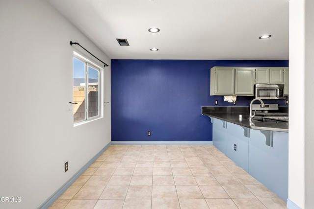 7132 Niagara Drive, Fontana, CA 92336