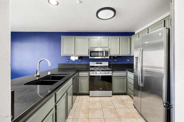 7132 Niagara Drive, Fontana, CA 92336