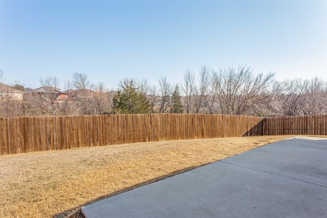 2252 Old Leonard Street, Fort Worth, TX 76119