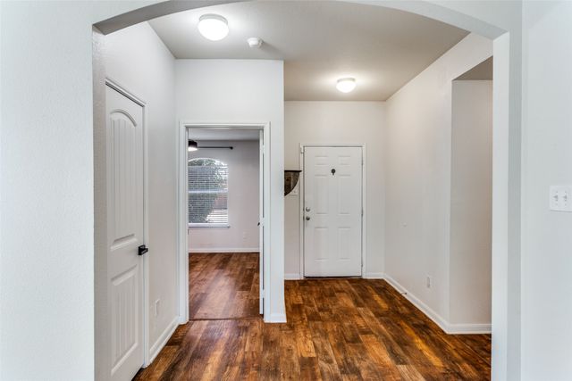 2252 Old Leonard Street, Fort Worth, TX 76119