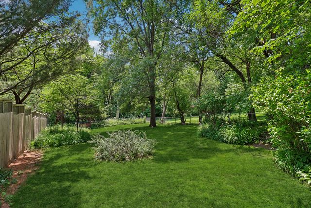 398 Pleasant View Drive, Des Moines, IA 50315