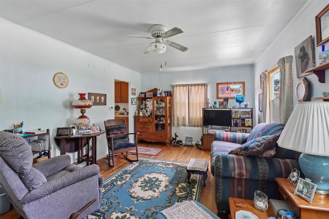 398 Pleasant View Drive, Des Moines, IA 50315