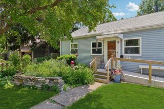 398 Pleasant View Drive, Des Moines, IA 50315