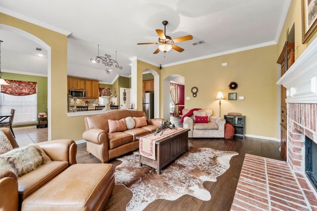 8364 Everglades Circle, Fort Worth, TX 76137