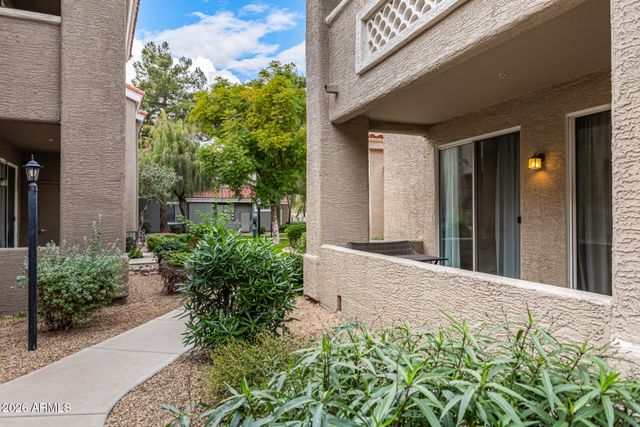 2929 W YORKSHIRE Drive 1085, Phoenix, AZ 85027