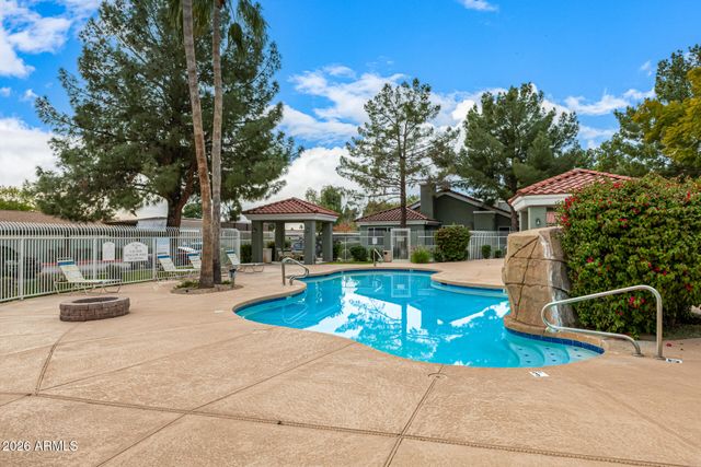 2929 W YORKSHIRE Drive 1085, Phoenix, AZ 85027