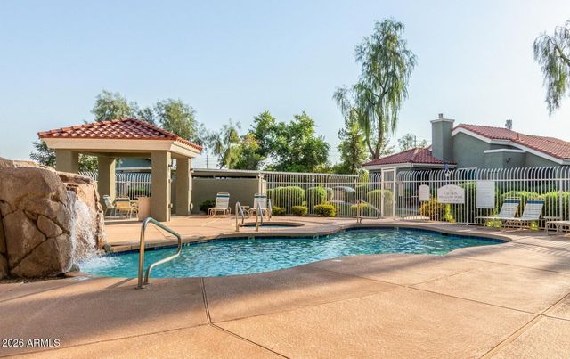 2929 W YORKSHIRE Drive 1085, Phoenix, AZ 85027