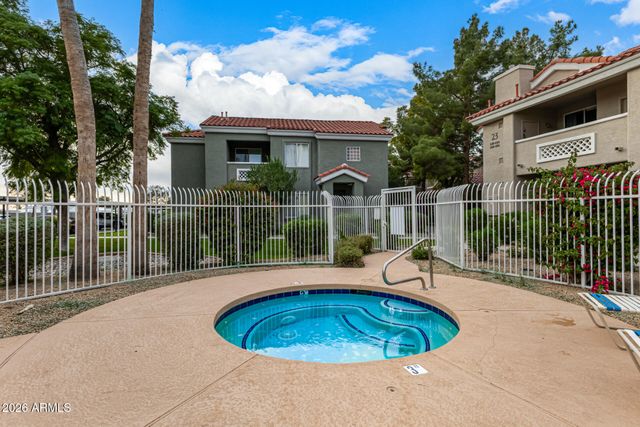 2929 W YORKSHIRE Drive 1085, Phoenix, AZ 85027