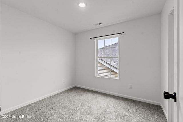 3135H Bushmill Park, Louisville, KY 40241