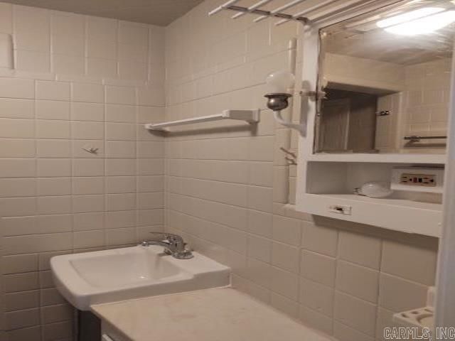633 4th Street, Hot Springs, AR 71913