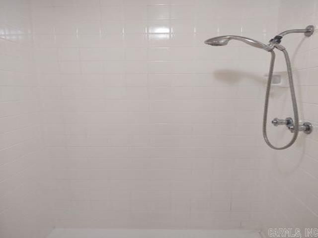 633 4th Street, Hot Springs, AR 71913