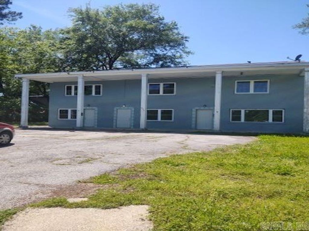 633 4th Street, Hot Springs, AR 71913