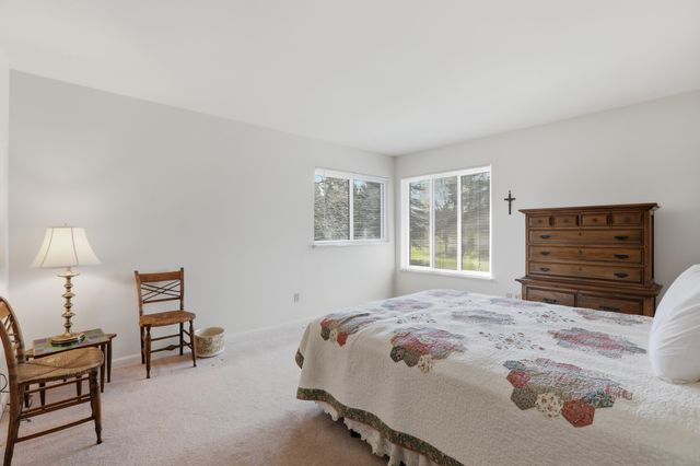 612 Dunross Drive, Milford Charter Twp, MI 48381