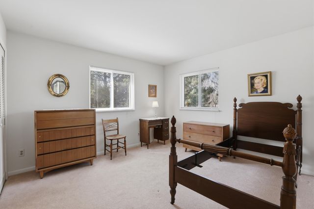 612 Dunross Drive, Milford Charter Twp, MI 48381