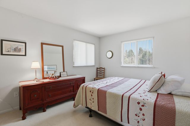 612 Dunross Drive, Milford Charter Twp, MI 48381