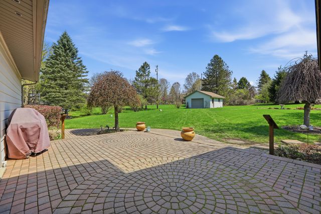 612 Dunross Drive, Milford Charter Twp, MI 48381