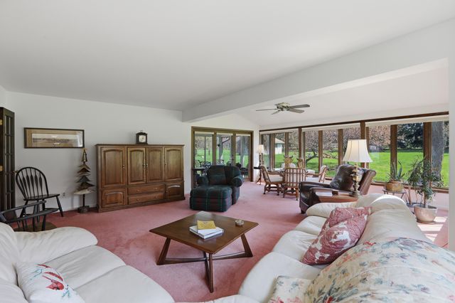 612 Dunross Drive, Milford Charter Twp, MI 48381