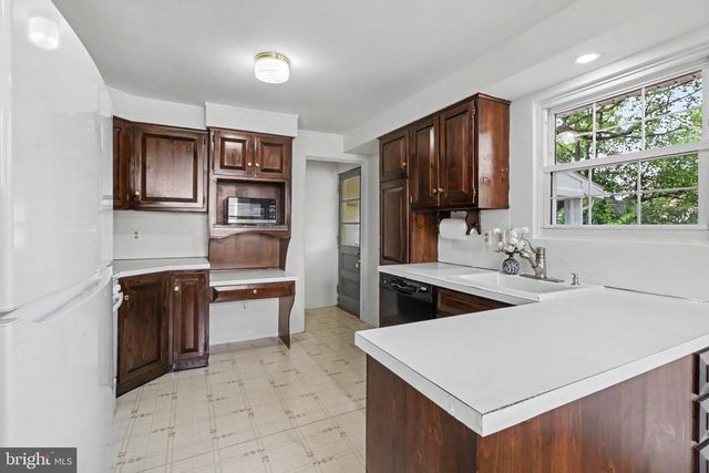 1908 LETCHWORTH DR, Camp Hill, PA 17011