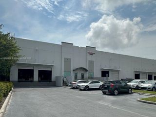 11200 NW 138th St 1, Medley, FL 33178