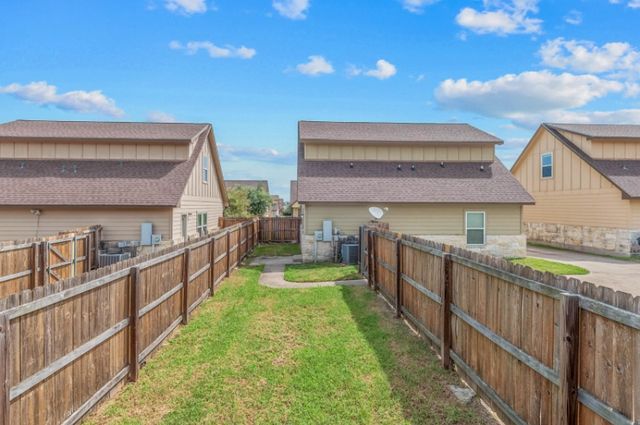 3352 Keefer Loop, College Station, TX 77845