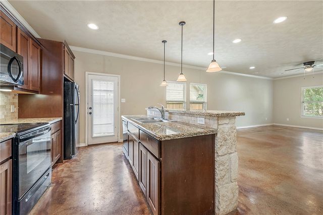 3352 Keefer Loop, College Station, TX 77845
