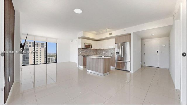 5300 Paseo Boulevard 1701, Doral, FL 33166
