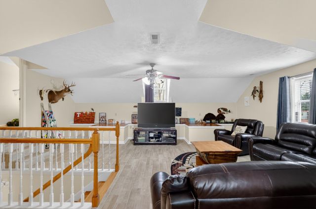 2502 Dobbins Pike, Portland, TN 37148