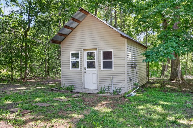 2502 Dobbins Pike, Portland, TN 37148